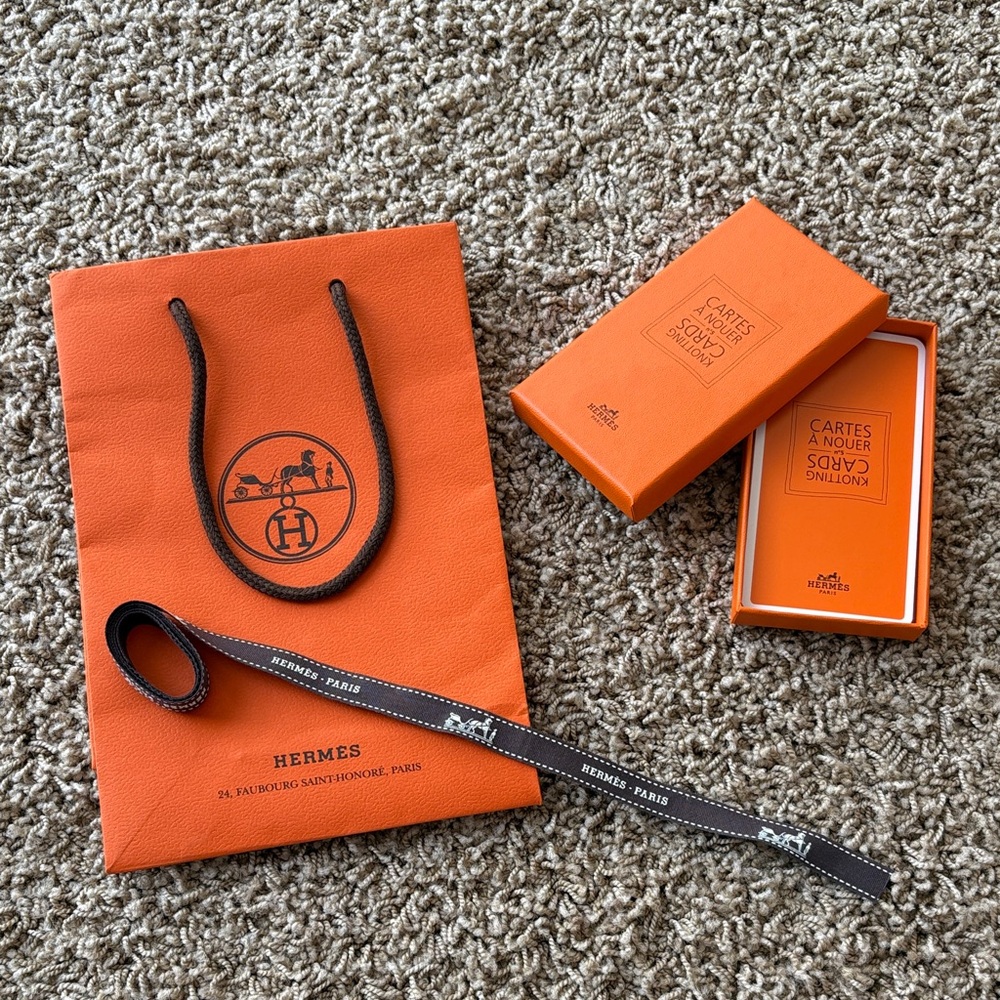 Hermès Knotting Cards Set with Orange Gift Bag and Ribbon 🥰